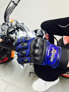 BLUE KNUCKLE GLOVE LARGE ( SIZE 10) 